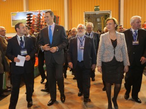 140211 Arias Cañete visita FIMA noticia